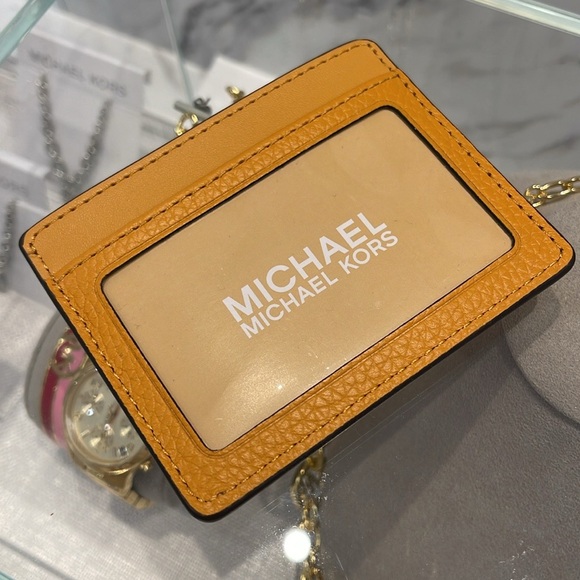 MICHAEL KORS
Large Pebbled Leather Card Holder Case
Cider
NWT - Picture 12 of 16
